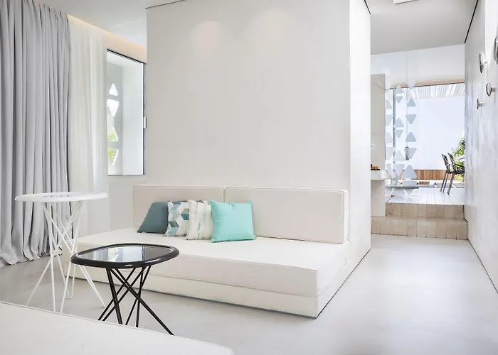 Mykonos Dove Beachfront 5*