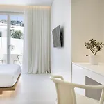 호텔 Mykonos Dove Beachfront Platys Gialos (Mykonos)
