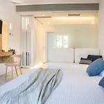Mykonos Dove Beachfront Platys Gialos (Mykonos)