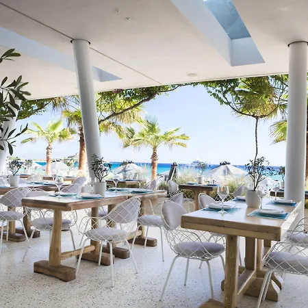 Mykonos Dove Beachfront Πλατύς Γιαλός