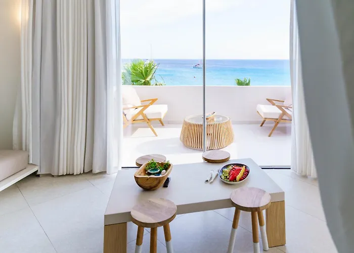 Otel Mykonos Dove Beachfront