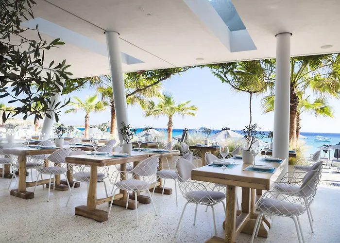 Mykonos Dove Beachfront Πλατύς Γιαλός