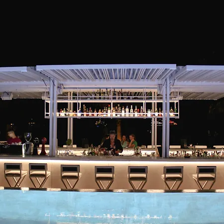 Hotel Mykonos Dove Beachfront 5*