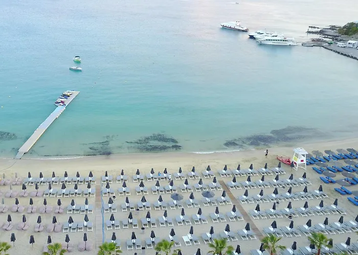 Mykonos Dove Beachfront מלון 5*