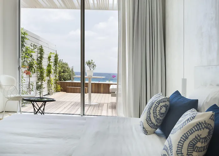 Mykonos Dove Beachfront 5*